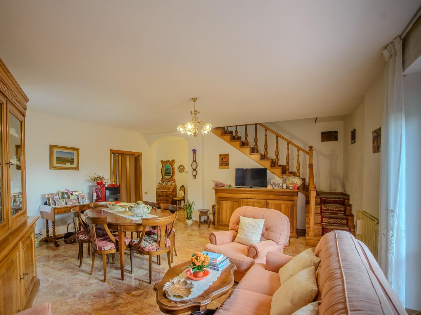 Immagine 1 di Appartamento in vendita  a Monteriggioni