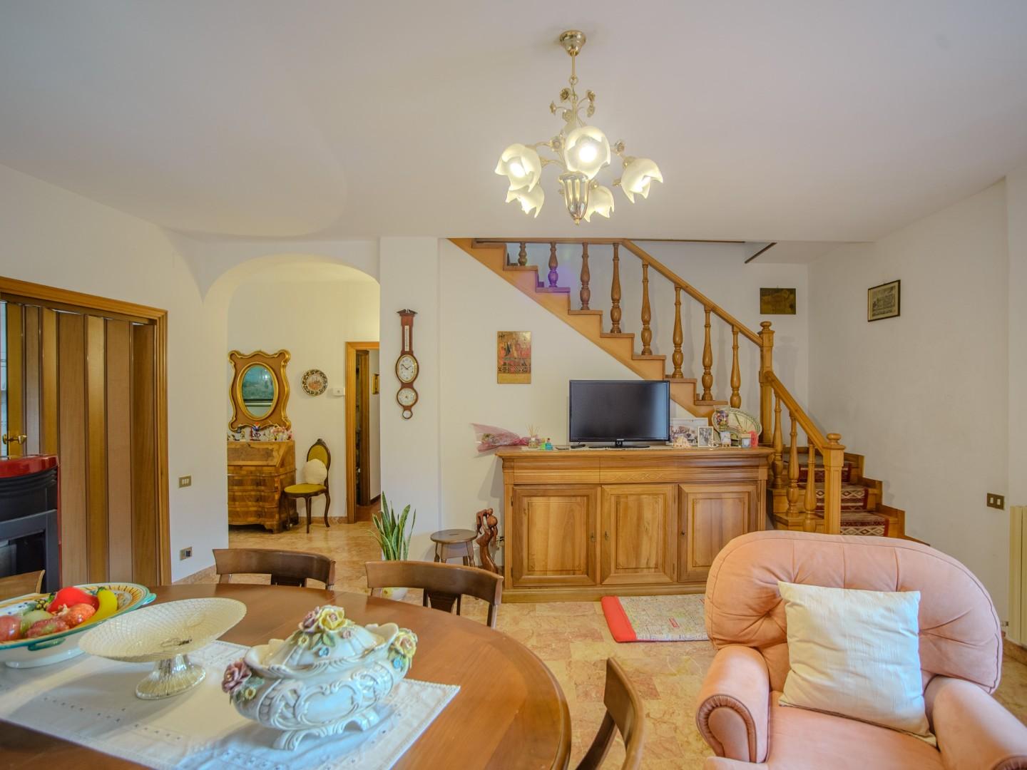 Immagine 5 di Appartamento in vendita  a Monteriggioni