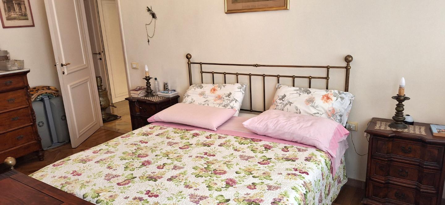 Immagine 21 di Appartamento in vendita  a Livorno