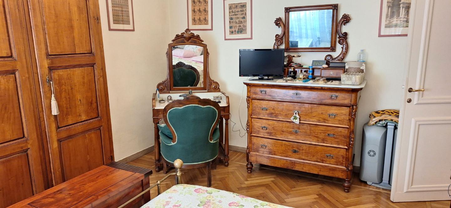 Immagine 17 di Appartamento in vendita  a Livorno