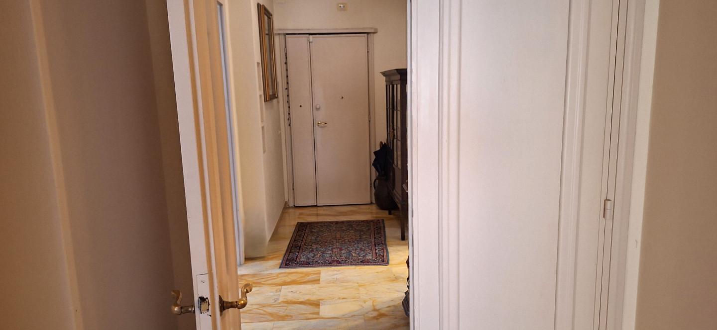 Immagine 2 di Appartamento in vendita  a Livorno