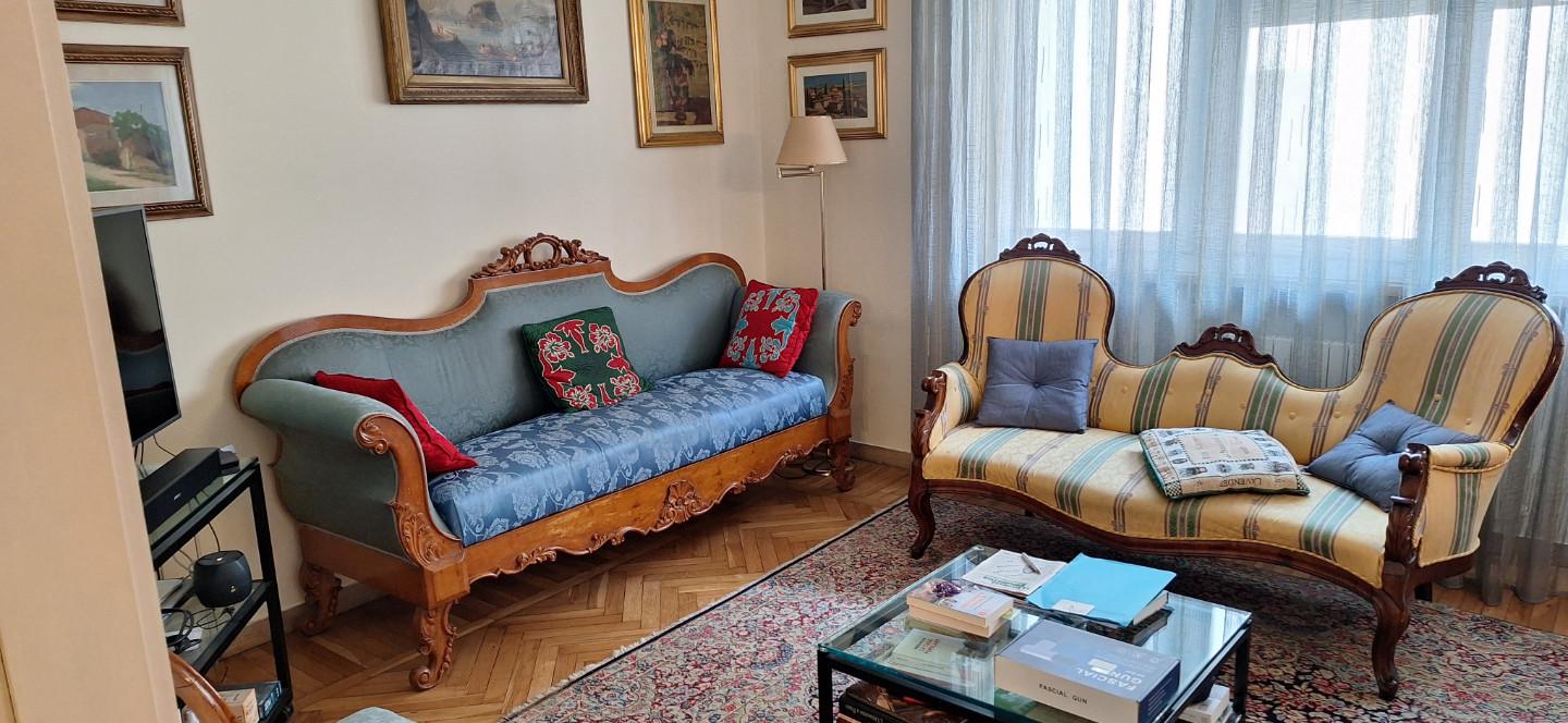 Immagine 1 di Appartamento in vendita  a Livorno