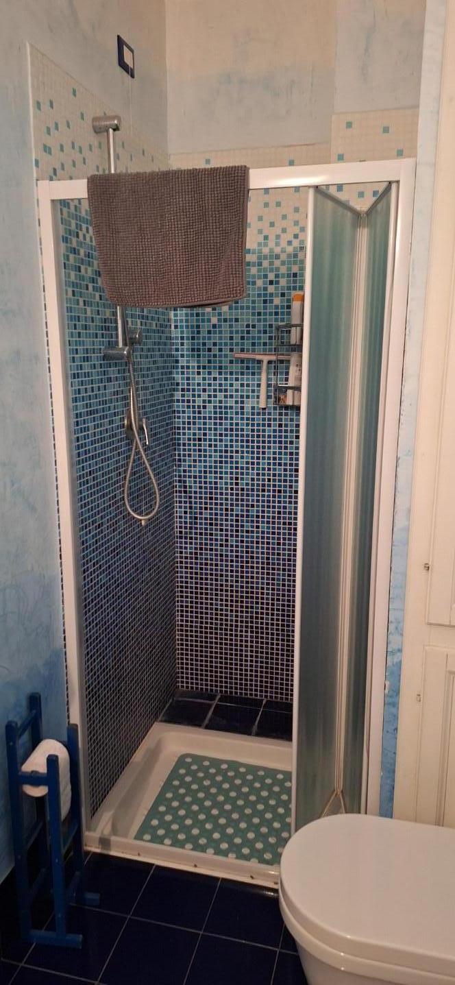 Immagine 32 di Appartamento in vendita  a Livorno