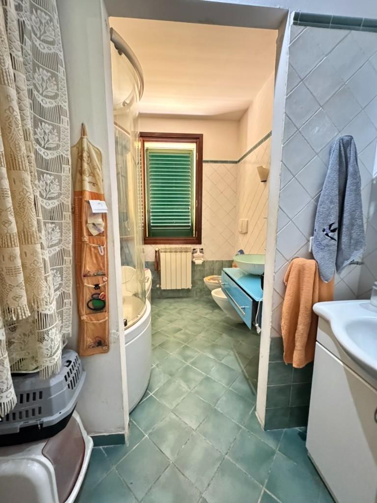 Immagine 15 di Appartamento in vendita  a Casole D'elsa