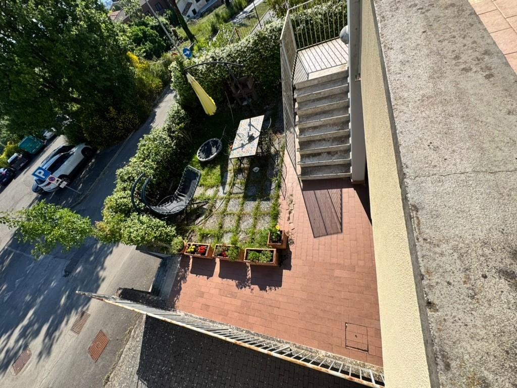 Immagine 17 di Appartamento in vendita  a Casole D'elsa