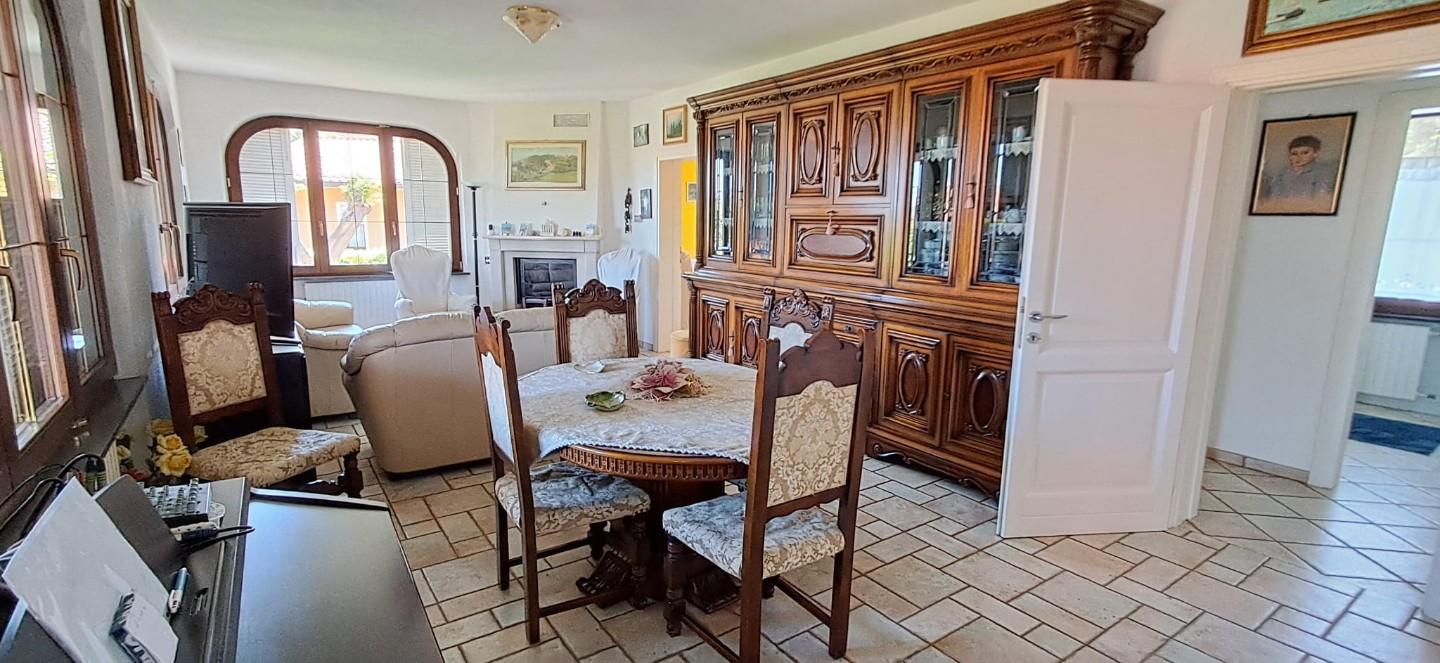 Immagine 18 di Villa in vendita  a Portoferraio