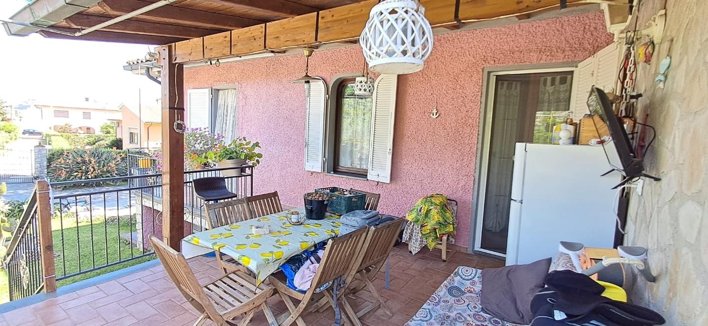 Immagine 22 di Villa in vendita  a Portoferraio
