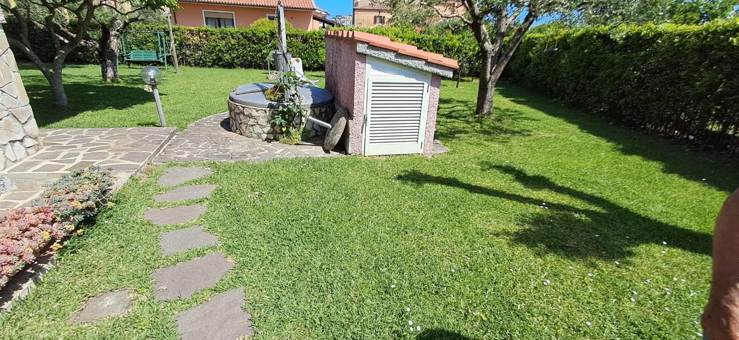 Immagine 29 di Villa in vendita  a Portoferraio