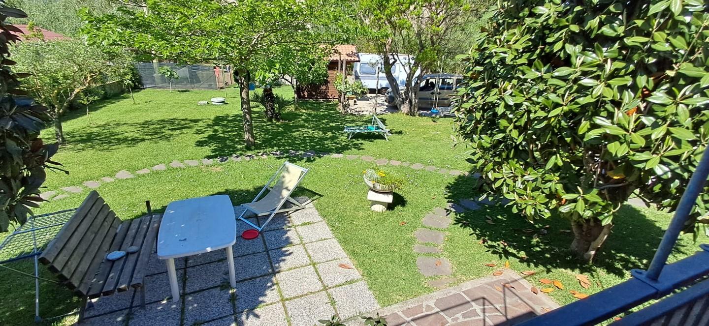 Immagine 6 di Villa in vendita  a Portoferraio