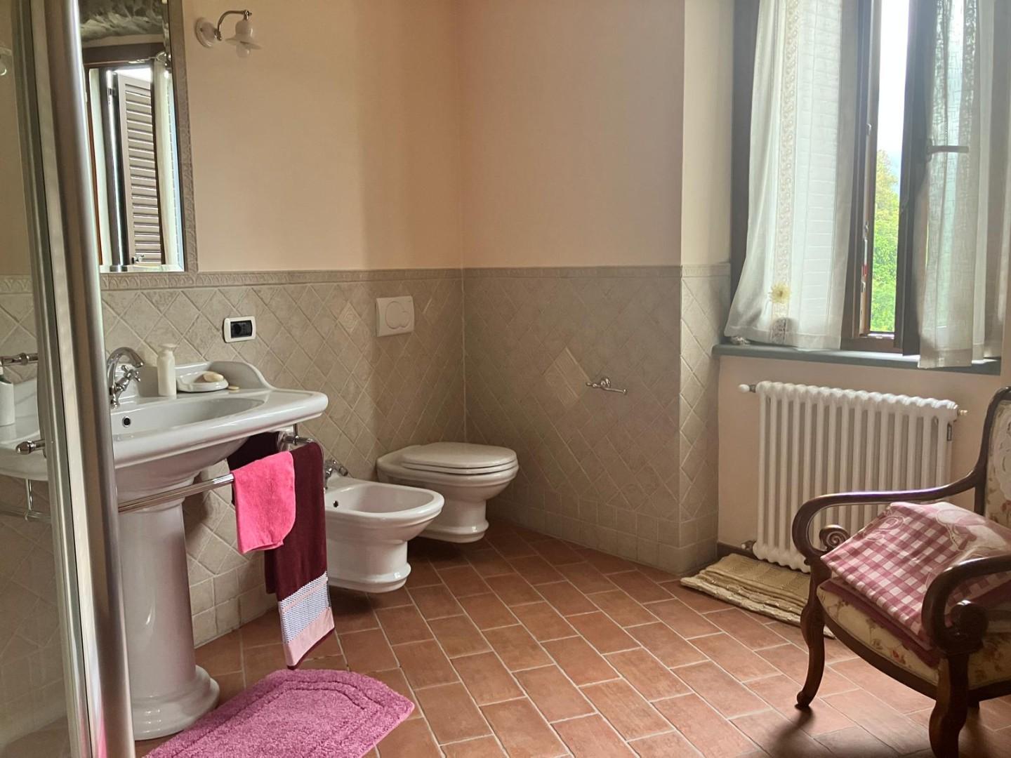 Immagine 16 di Casa bifamiliare in vendita  a Calice Al Cornoviglio