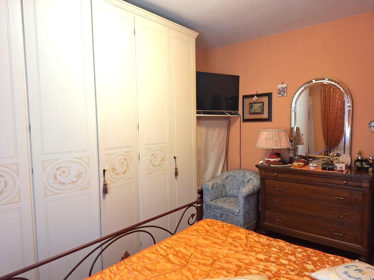 Immagine 26 di Villetta a schiera in vendita  a Lucca