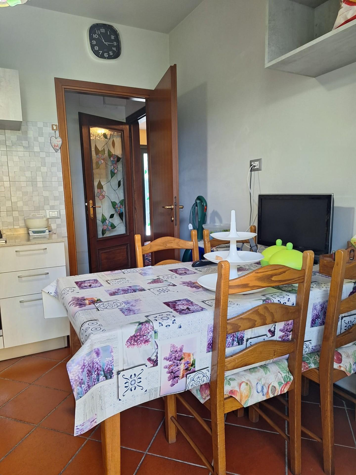 Immagine 16 di Villetta a schiera in vendita  a Lucca