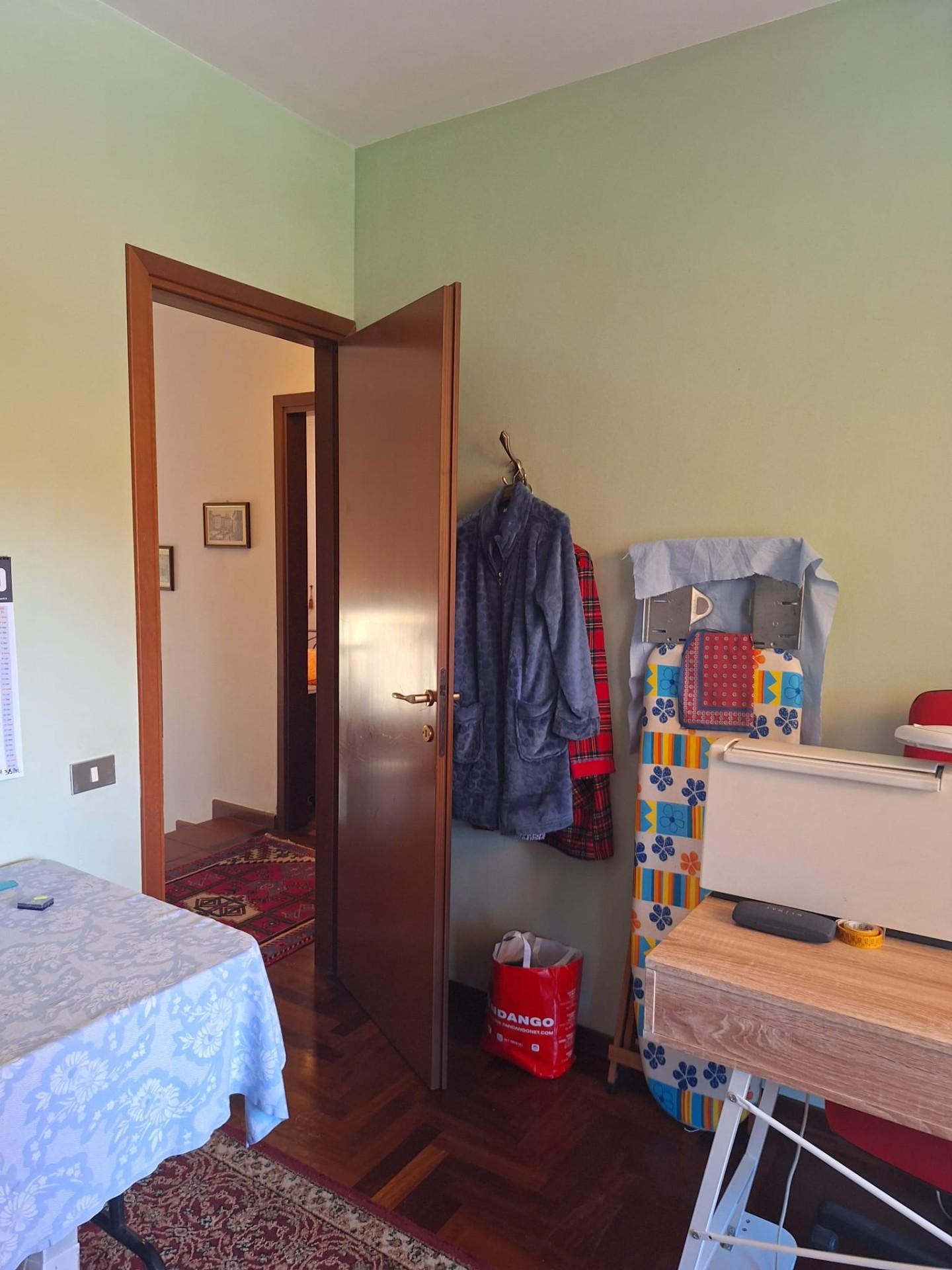 Immagine 32 di Villetta a schiera in vendita  a Lucca