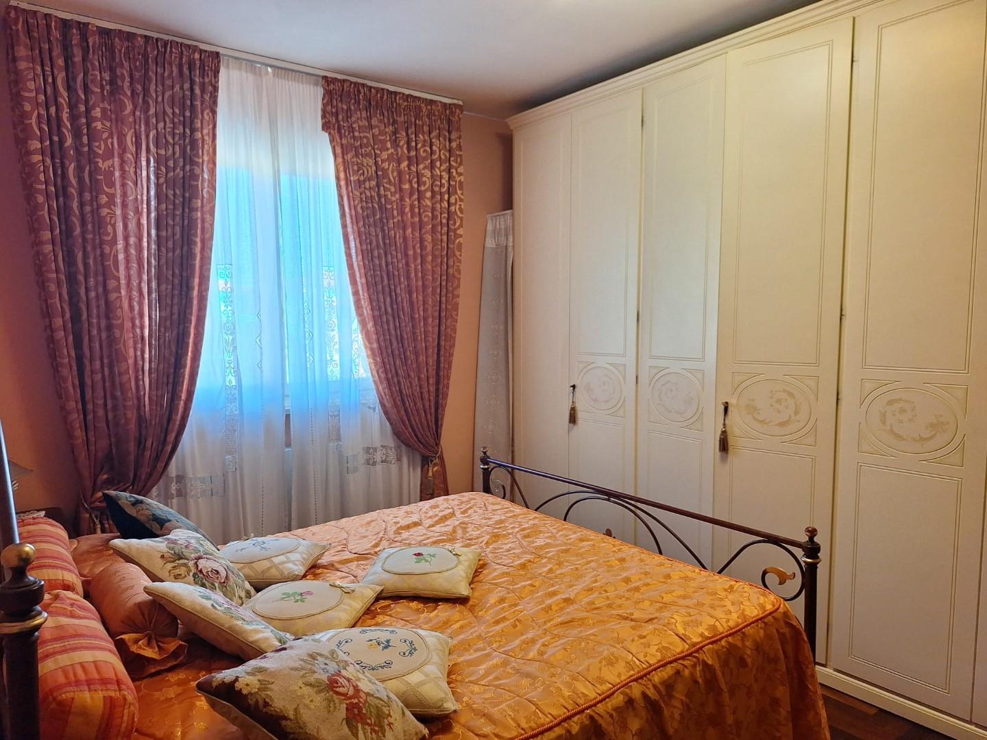 Immagine 25 di Villetta a schiera in vendita  a Lucca