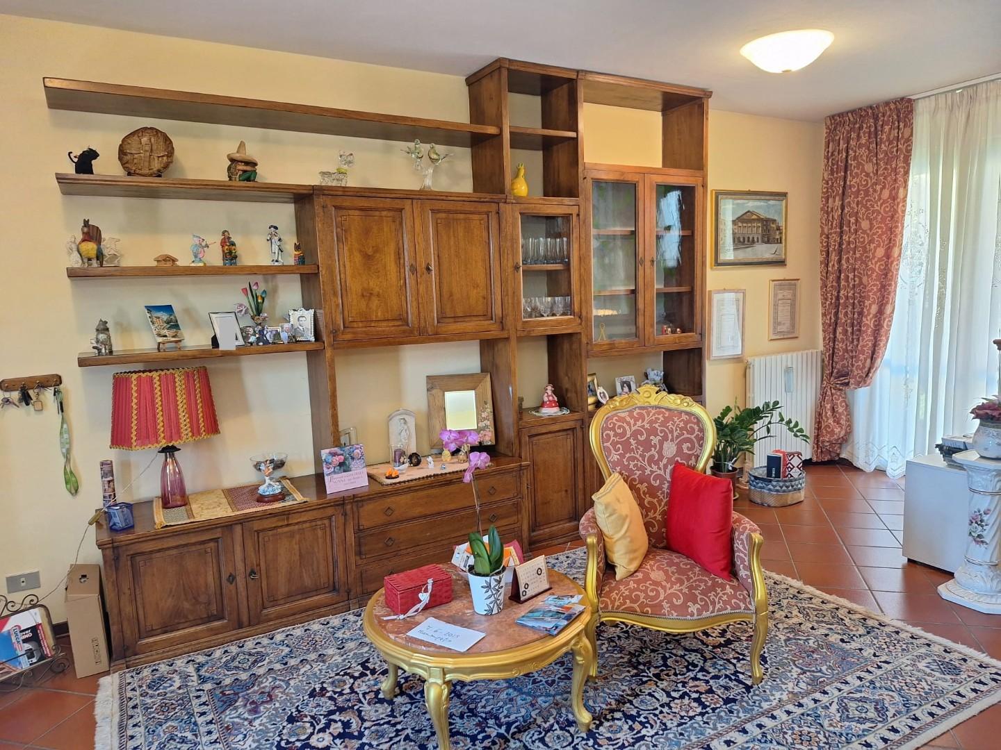 Immagine 6 di Villetta a schiera in vendita  a Lucca