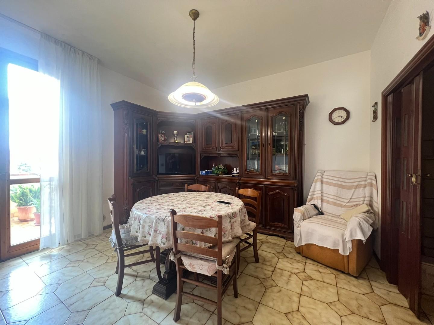 Immagine 12 di Casa semindipendente in vendita  a Vinci