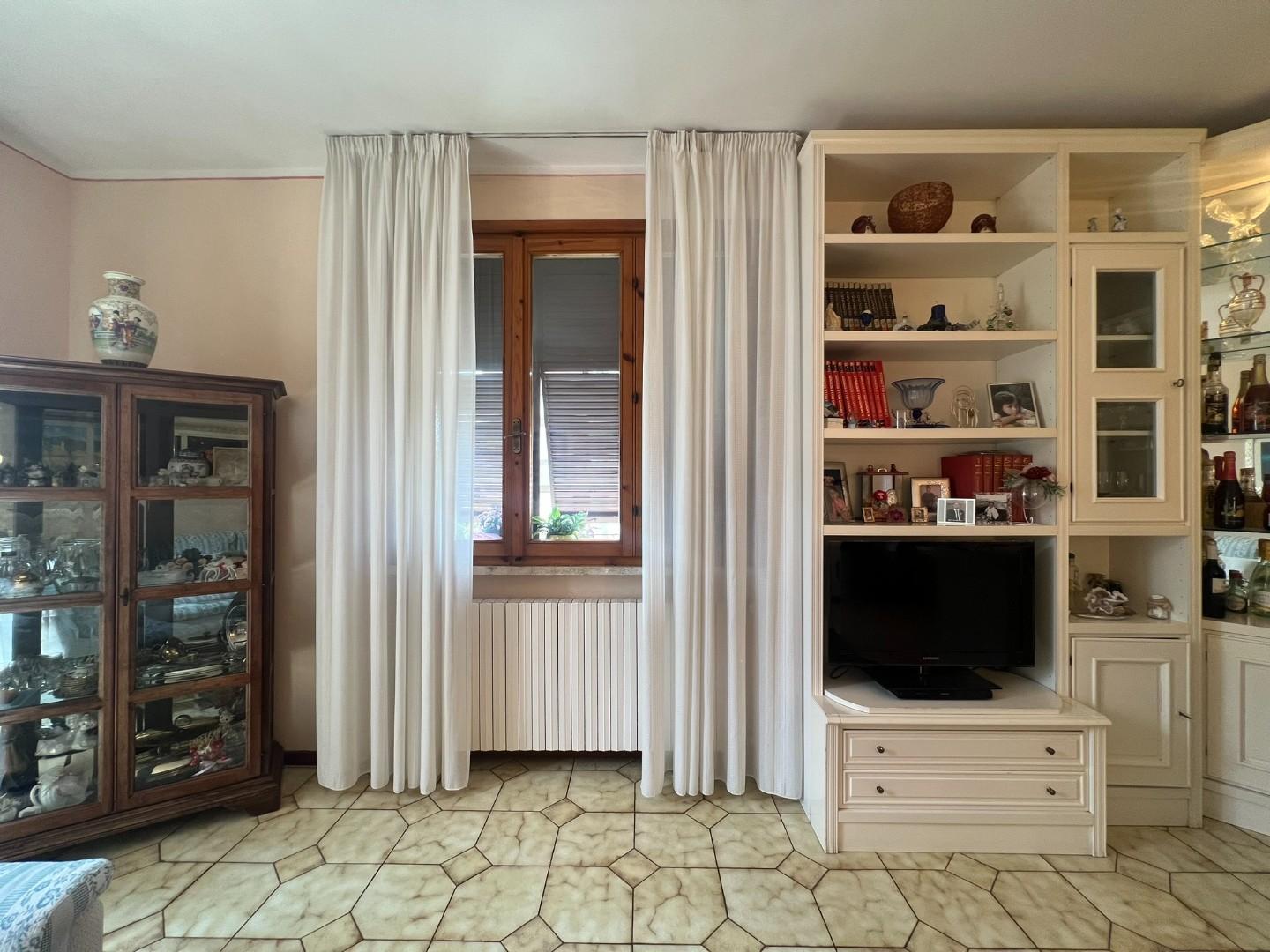 Immagine 10 di Casa semindipendente in vendita  a Vinci