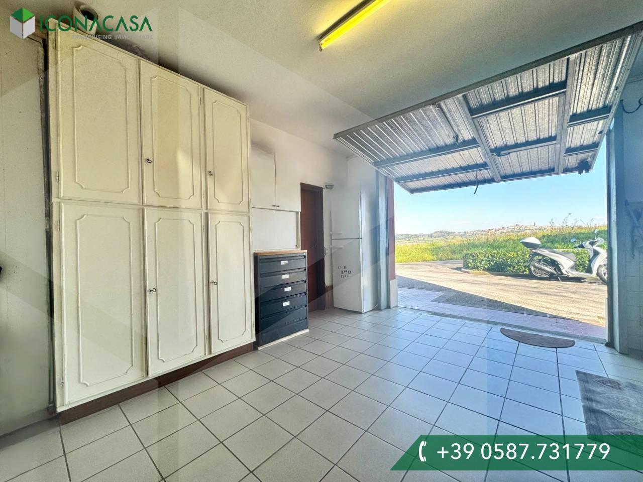 Immagine 49 di Appartamento in vendita  a Terricciola