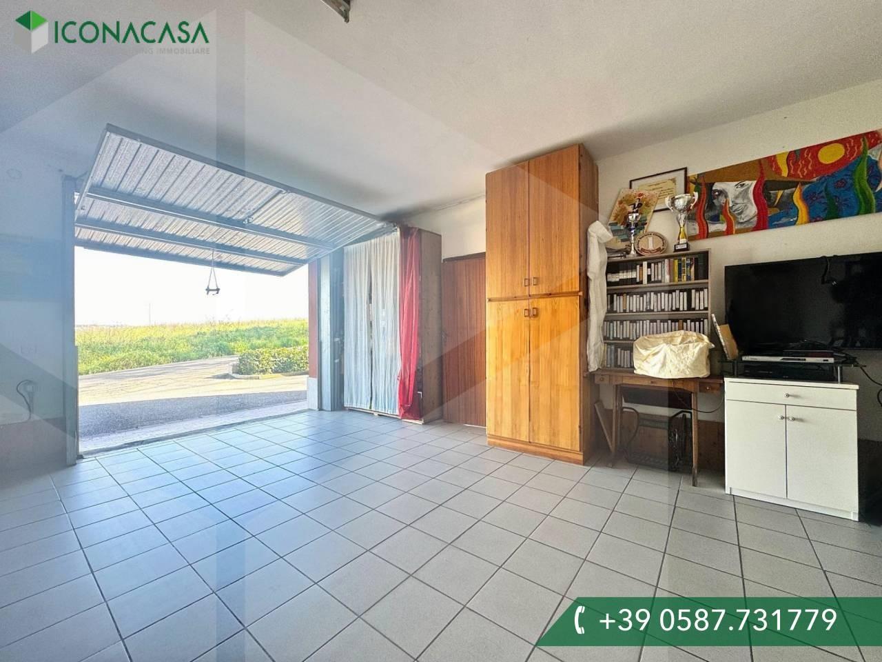 Immagine 47 di Appartamento in vendita  a Terricciola