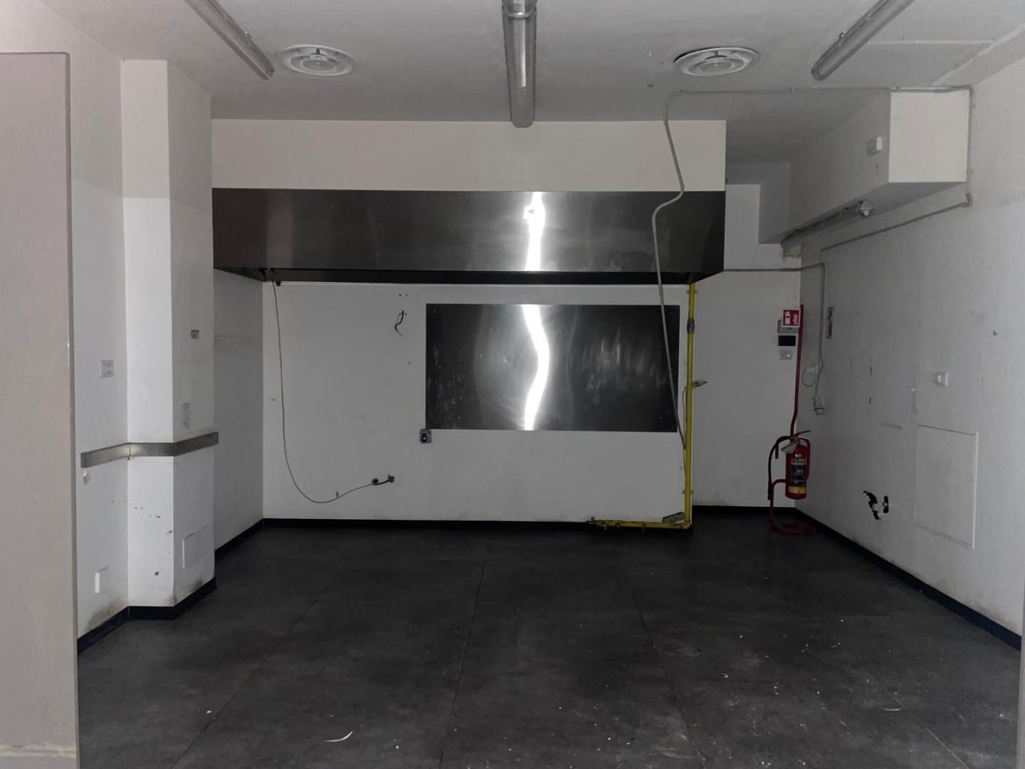 Immagine 28 di Bar / Ristorante in vendita  a Torino