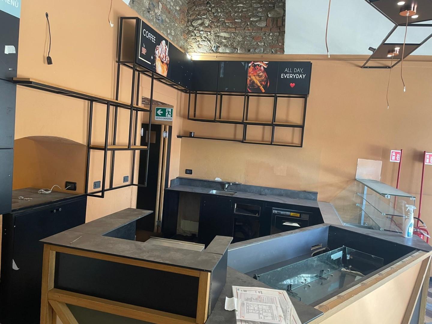 Immagine 16 di Bar / Ristorante in vendita  a Torino