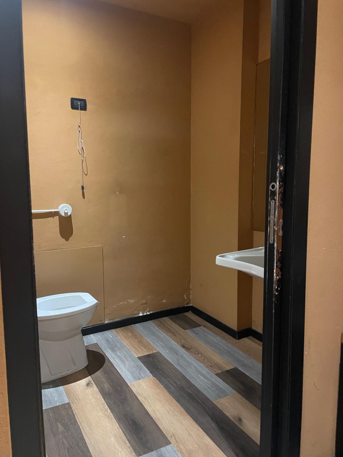 Immagine 24 di Bar / Ristorante in vendita  a Torino