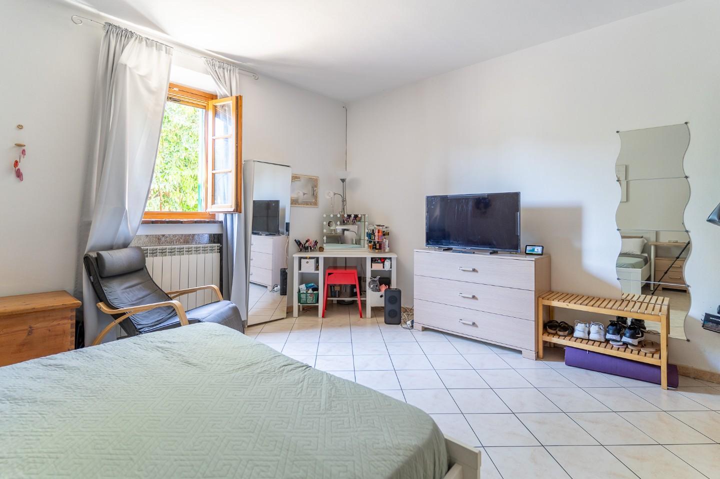 Immagine 16 di Appartamento in vendita  a Empoli