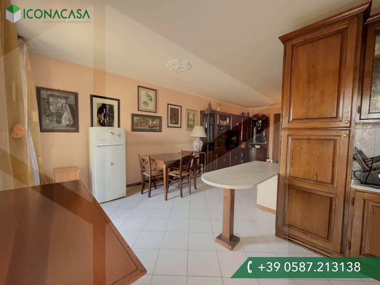 Immagine 17 di Appartamento in vendita  a Bientina