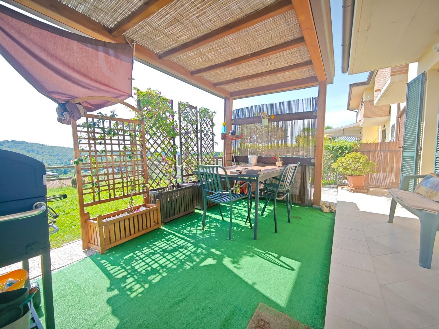 Immagine 6 di Villetta a schiera in vendita  a Capannoli