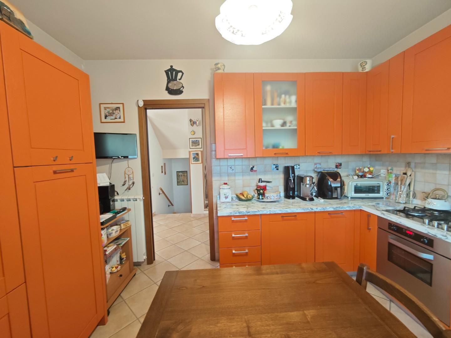 Immagine 19 di Villetta a schiera in vendita  a Capannoli