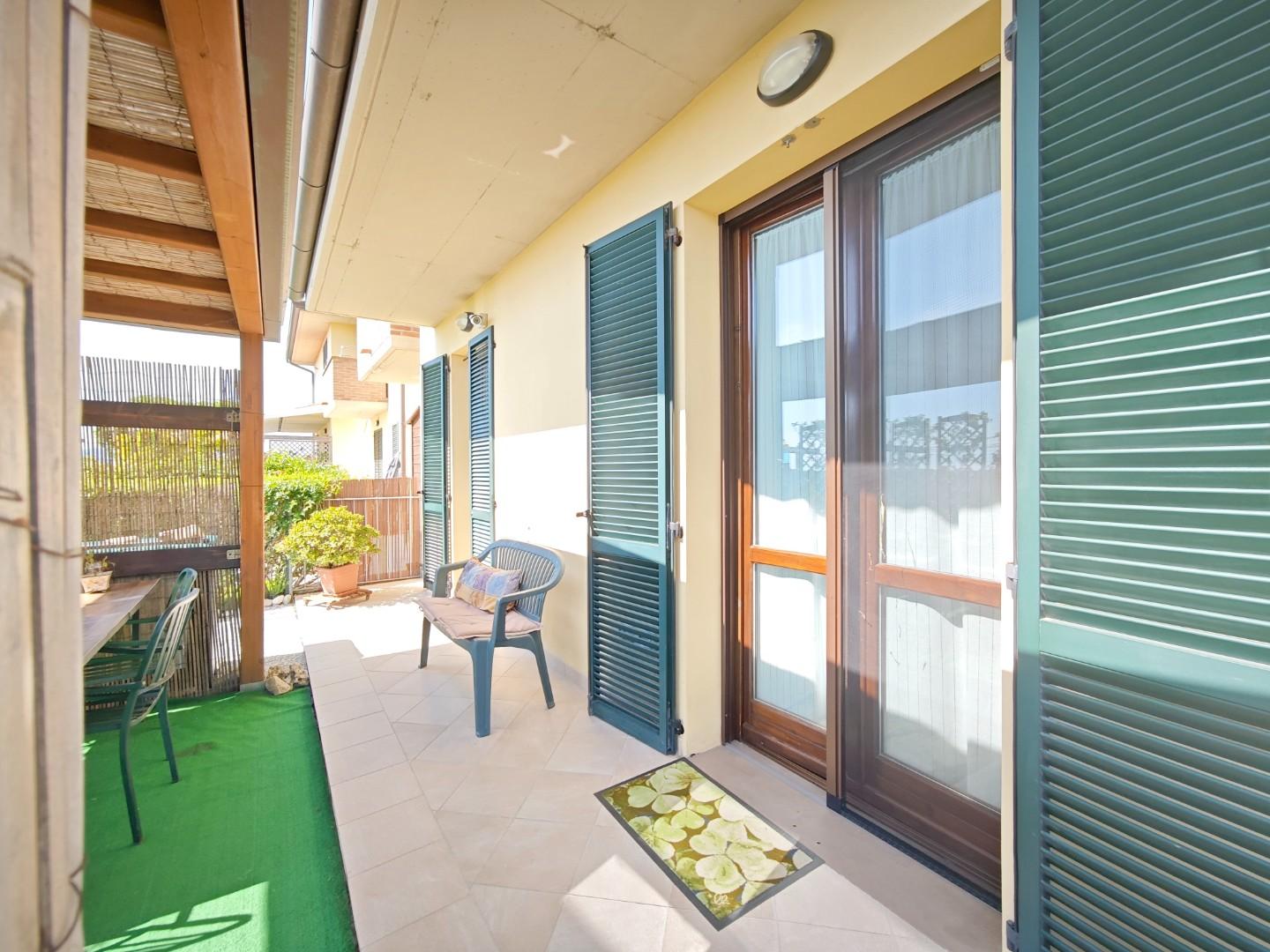 Immagine 15 di Villetta a schiera in vendita  a Capannoli