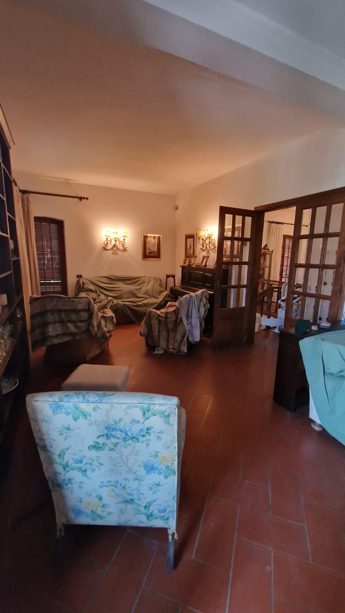 Immagine 20 di Casa bifamiliare in vendita  a Camaiore