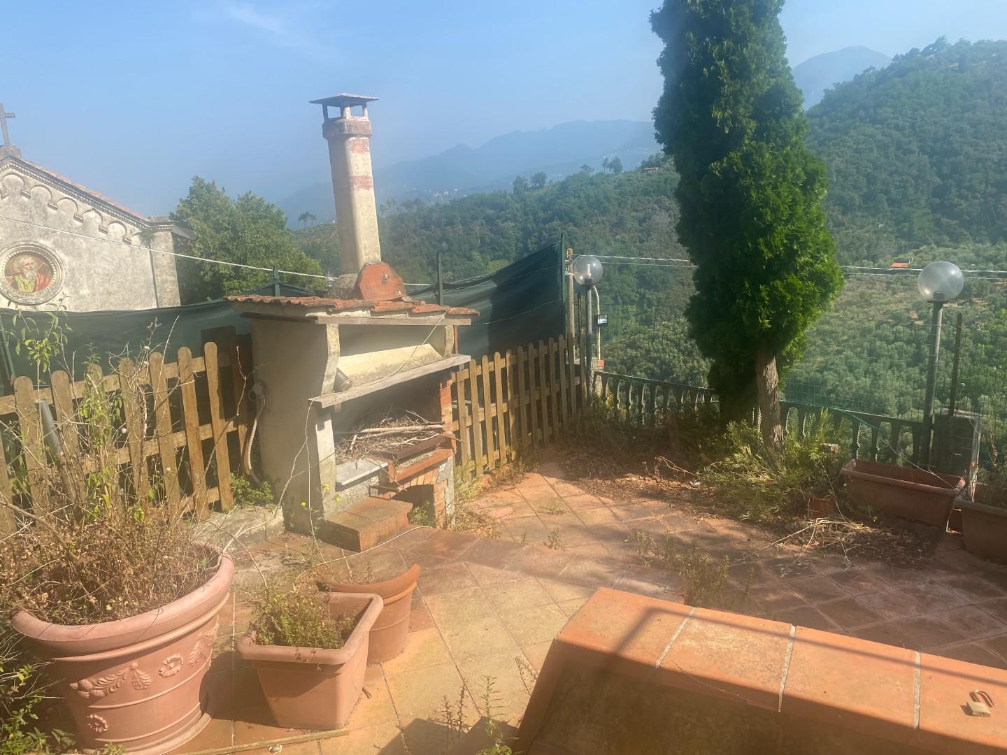 Immagine 10 di Terratetto in vendita  a Massarosa