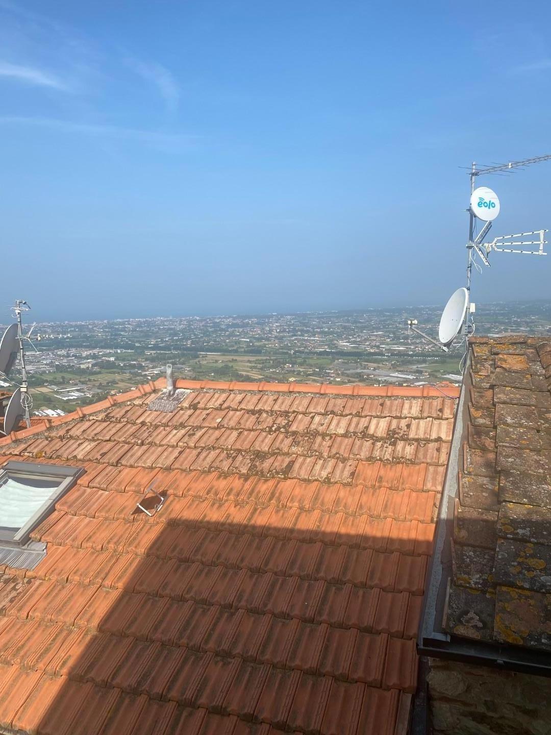 Immagine 1 di Terratetto in vendita  a Massarosa