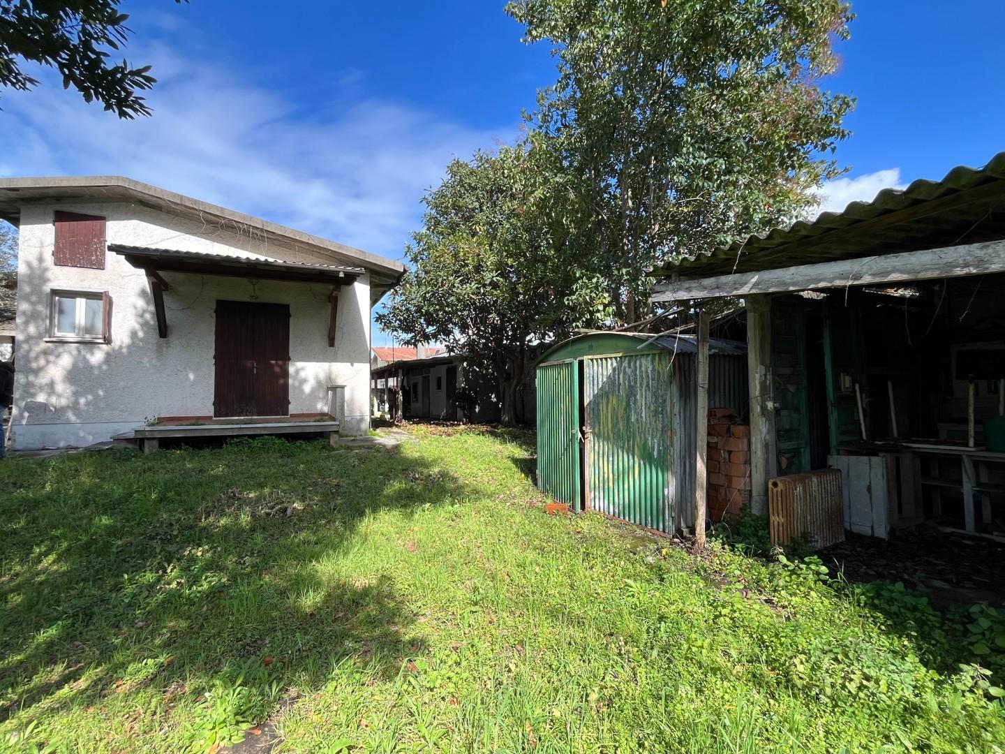 Immagine 1 di Casa indipendente in vendita  a Forte Dei Marmi