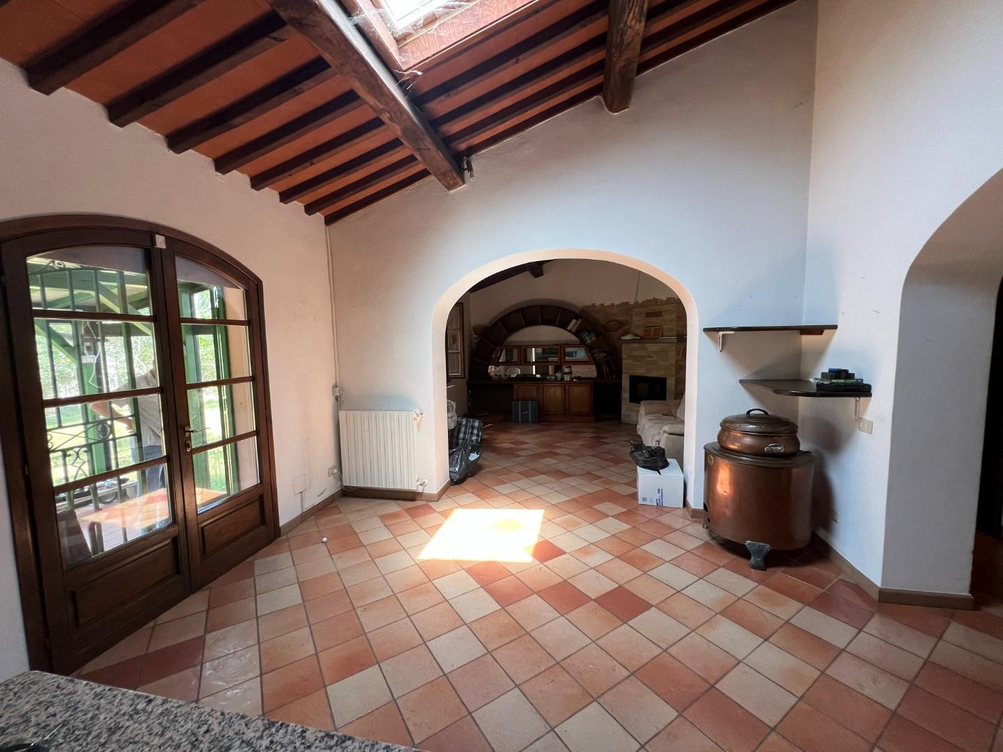 Immagine 6 di Casa colonica in vendita  a Castagneto Carducci