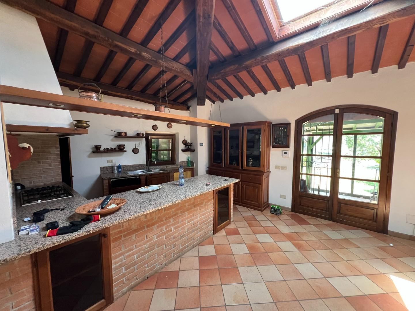 Immagine 7 di Casa colonica in vendita  a Castagneto Carducci