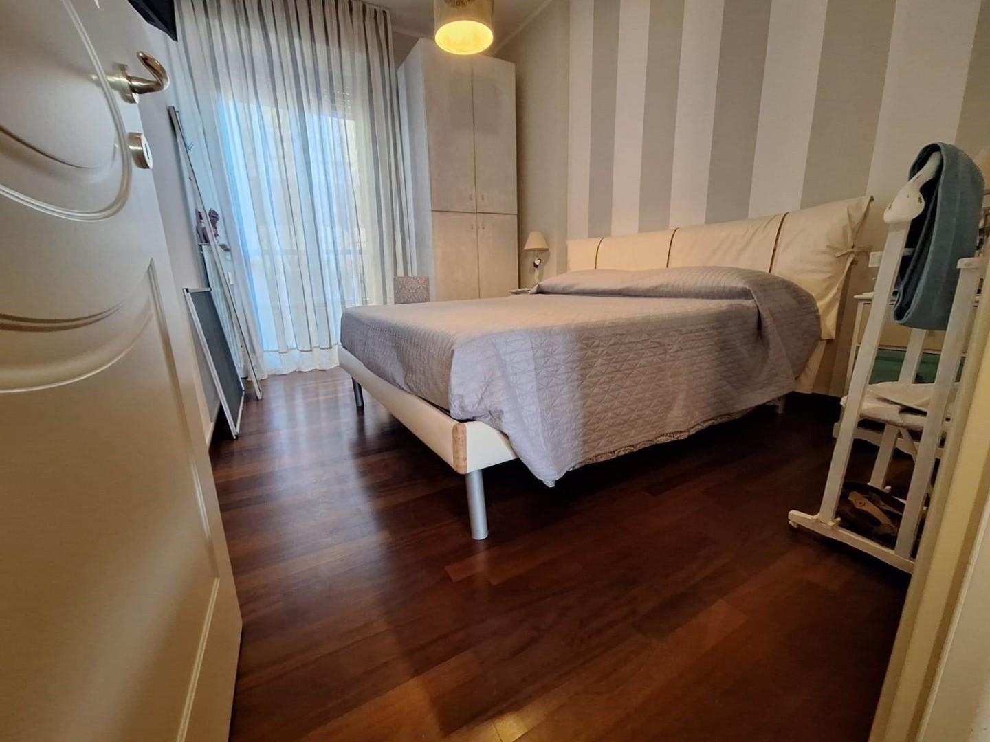 Immagine 15 di Appartamento in vendita  a Viareggio