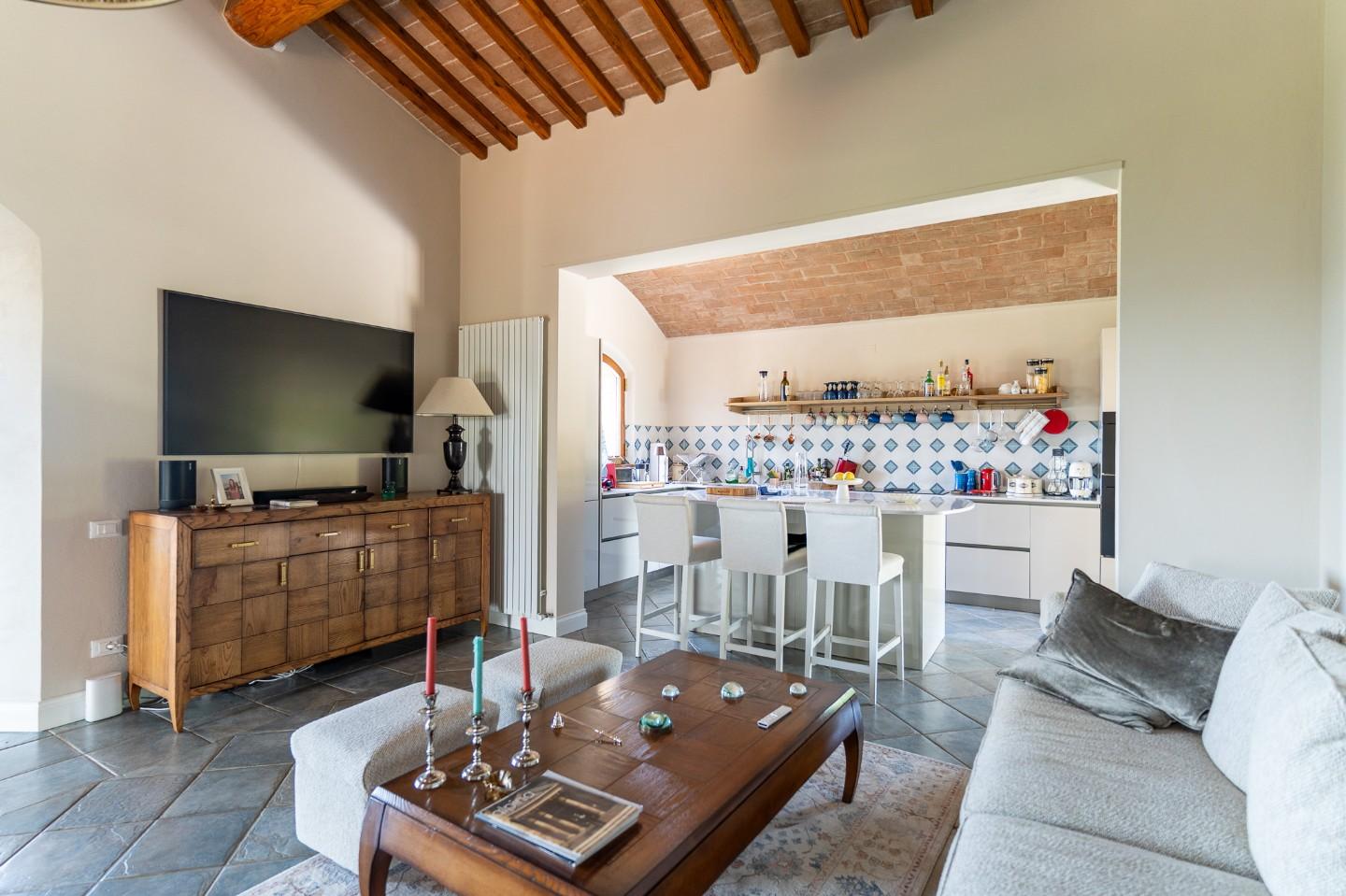 Immagine 28 di Villa in vendita  a Riparbella