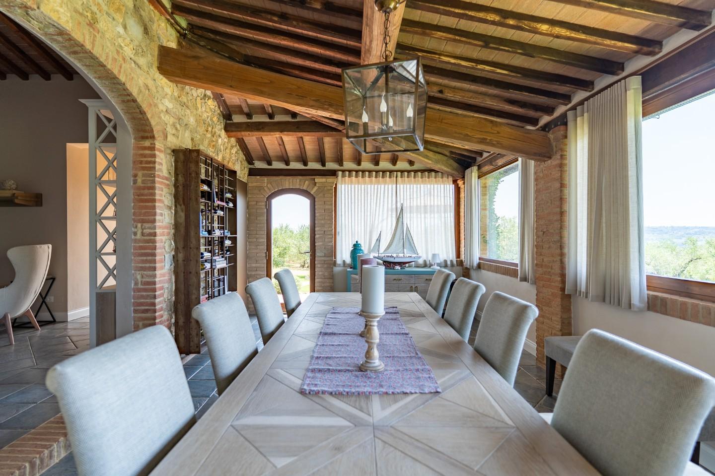 Immagine 36 di Villa in vendita  a Riparbella