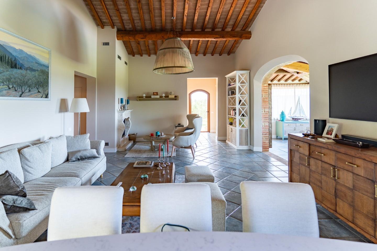 Immagine 30 di Villa in vendita  a Riparbella