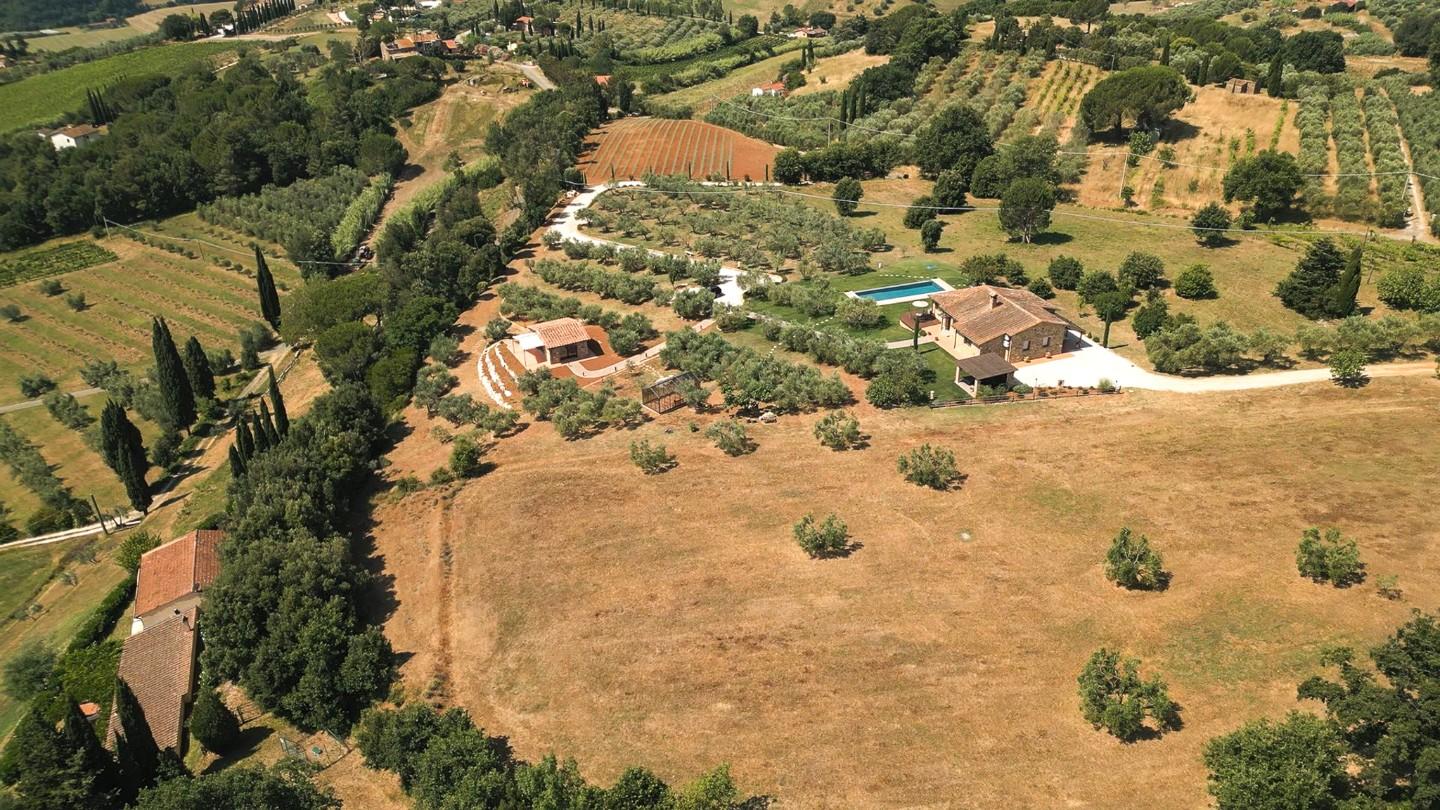 Immagine 55 di Villa in vendita  a Riparbella