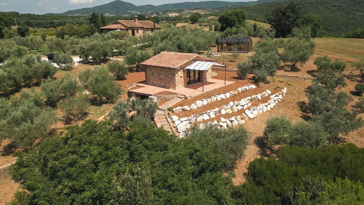 Immagine 53 di Villa in vendita  a Riparbella