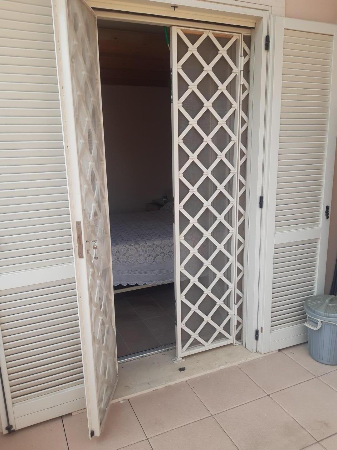 Immagine 19 di Villetta a schiera in vendita  a Montignoso