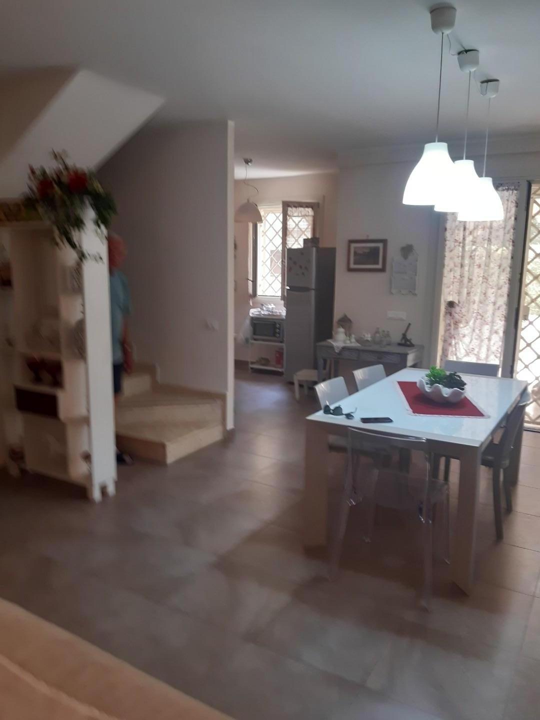 Immagine 4 di Villetta a schiera in vendita  a Montignoso