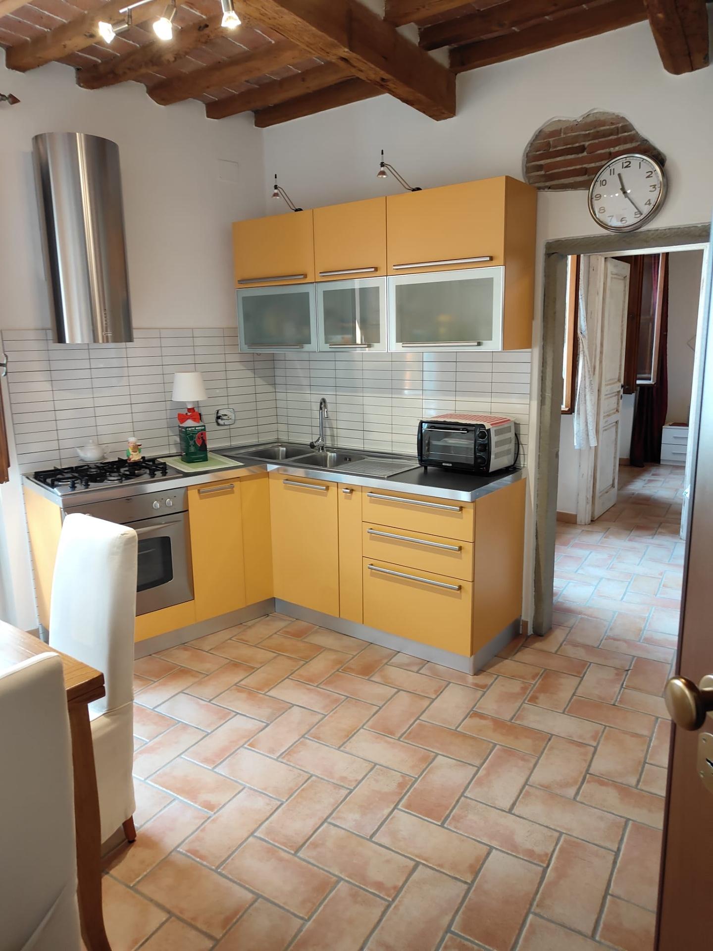 Immagine 4 di Appartamento in vendita  a Livorno