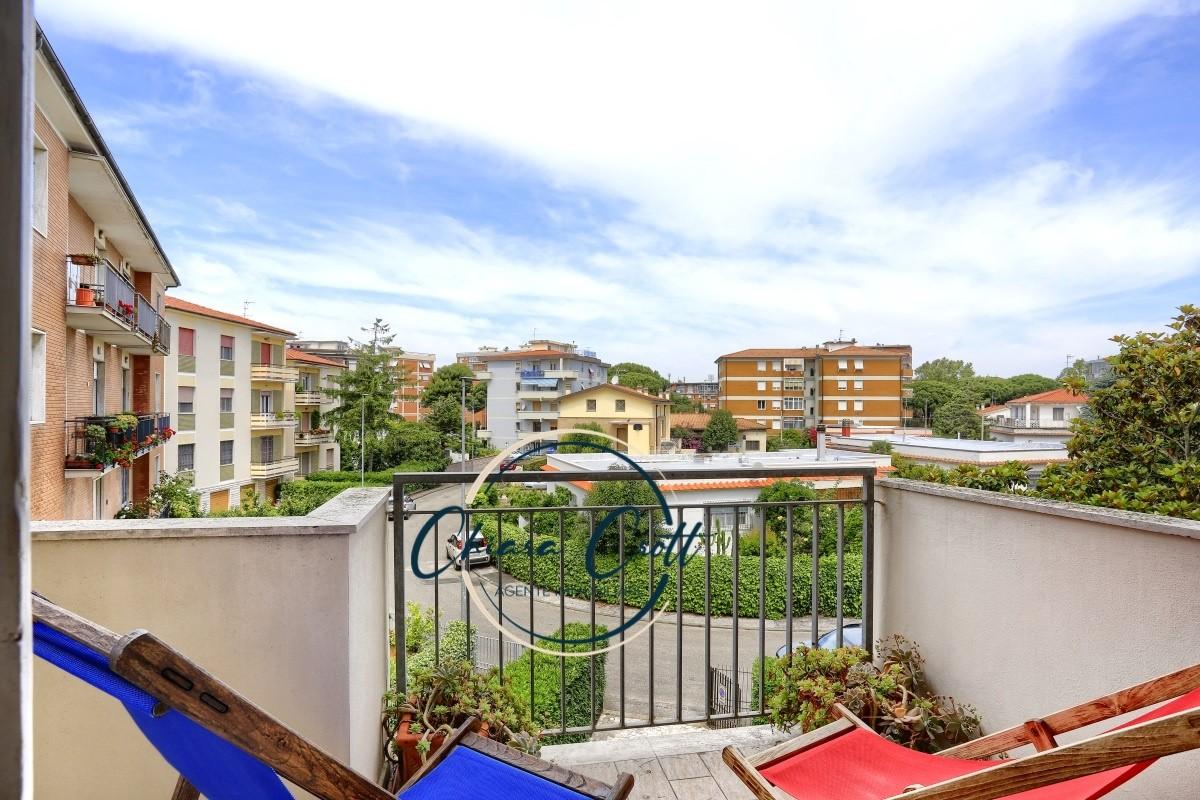 Immagine 1 di Appartamento in vendita  a Livorno