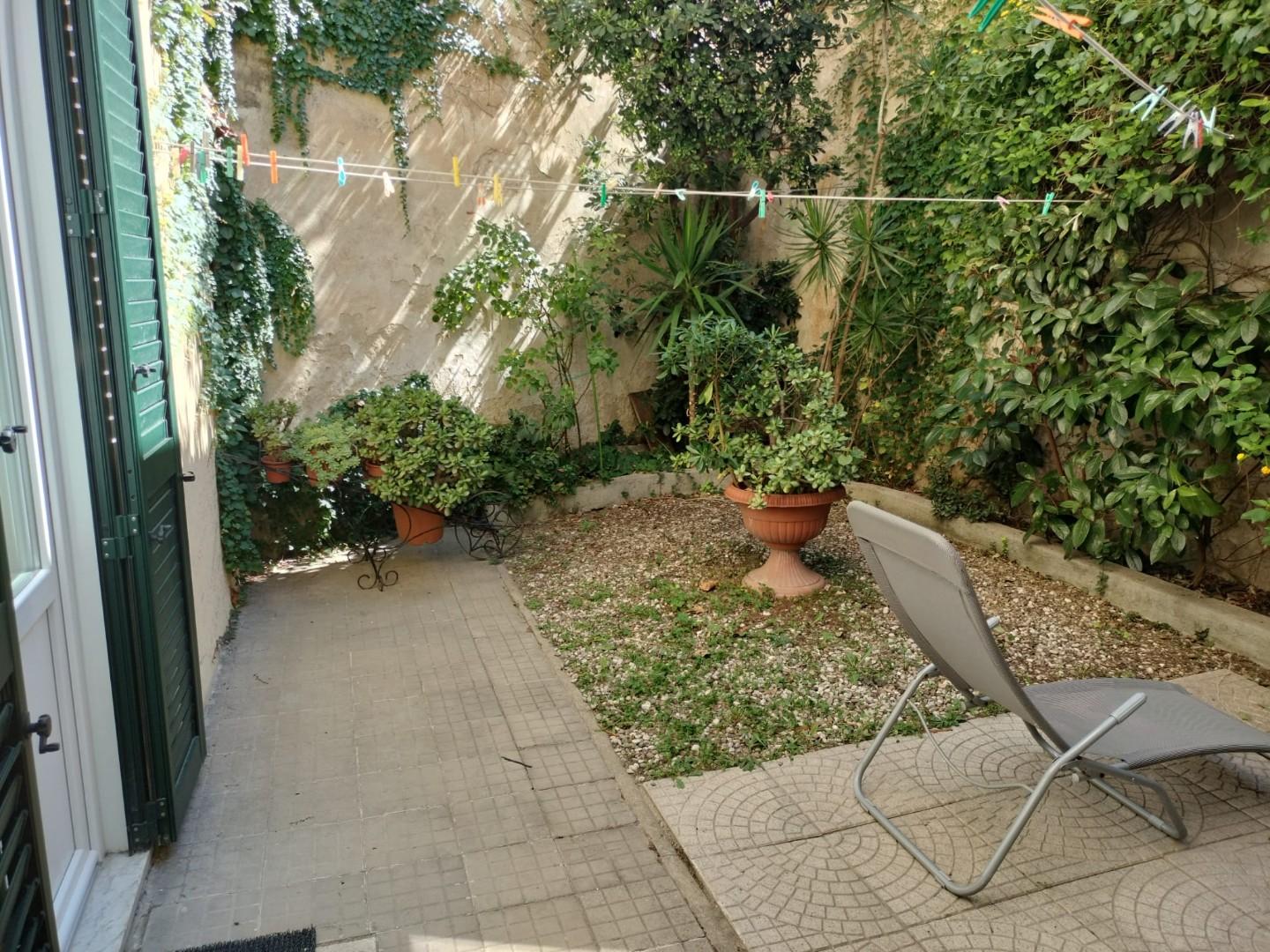 Immagine 8 di Appartamento in affitto  a Livorno