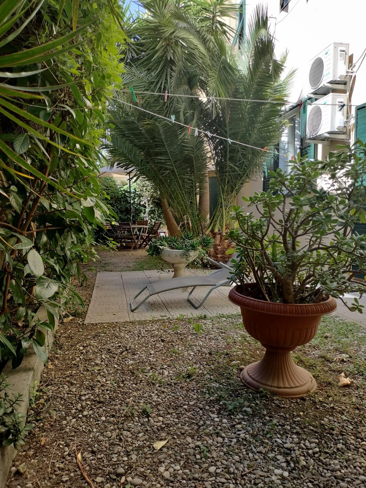 Immagine 11 di Appartamento in affitto  a Livorno