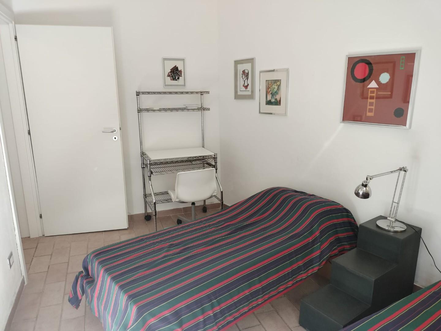 Immagine 5 di Appartamento in affitto  a Livorno